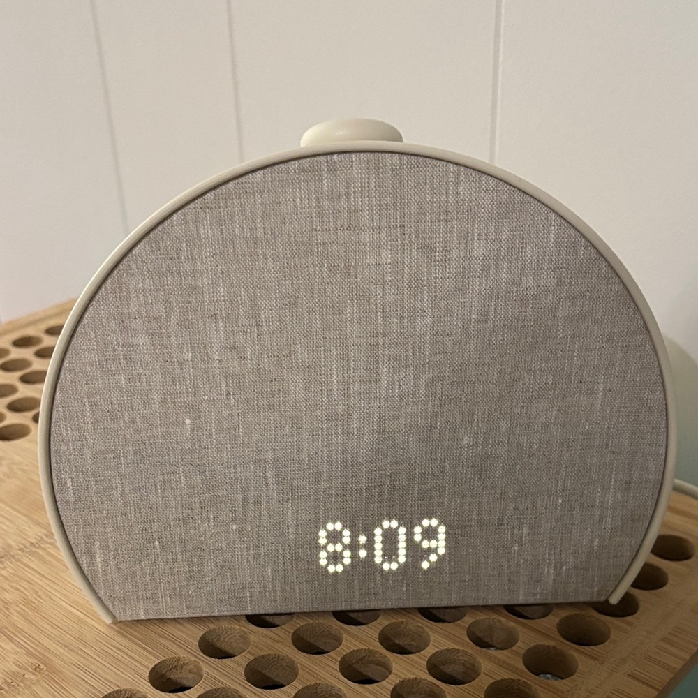 Hatch Restore 3 Sunrise Alarm Clock, Sound Machine in New Putty